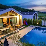 Odella - Luxury For 6 In Seydikemer Zorlar Fethiye